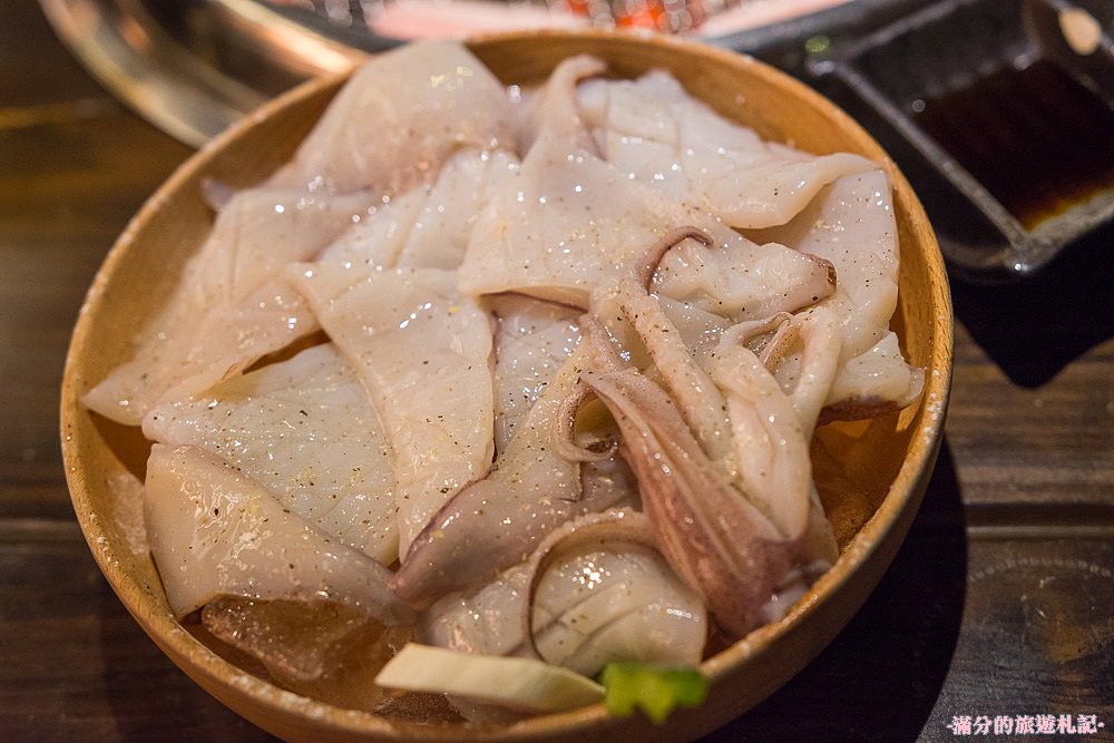 新北新店美食》新店燒烤 好男人燒肉酒食館 消夜居酒屋 精緻炭火燒肉 來燒肉酒食館遇見好男人 - 滿分的旅遊札記