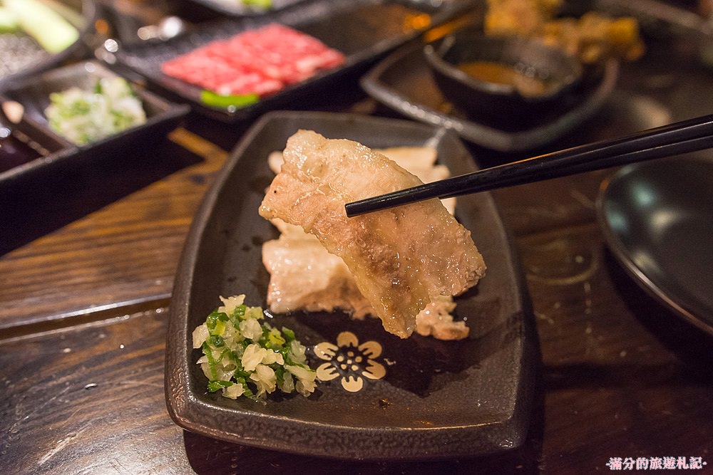 新北新店美食》新店燒烤 好男人燒肉酒食館 消夜居酒屋 精緻炭火燒肉 來燒肉酒食館遇見好男人 - 滿分的旅遊札記