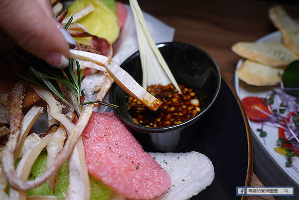東區餐酒館推薦【悄悄話餐酒館】五星級創意無國界料理/台北東區美食