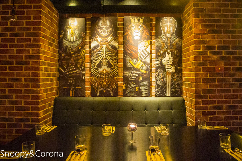 【台北美食】東區餐酒館|Chinese Whispers悄悄話餐酒館~復古工業風格的裝潢、網美最愛浮誇有梗的調酒