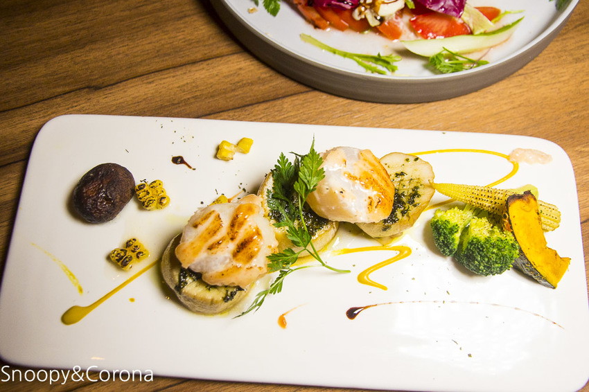 【台北美食】東區餐酒館|Chinese Whispers悄悄話餐酒館~復古工業風格的裝潢、網美最愛浮誇有梗的調酒