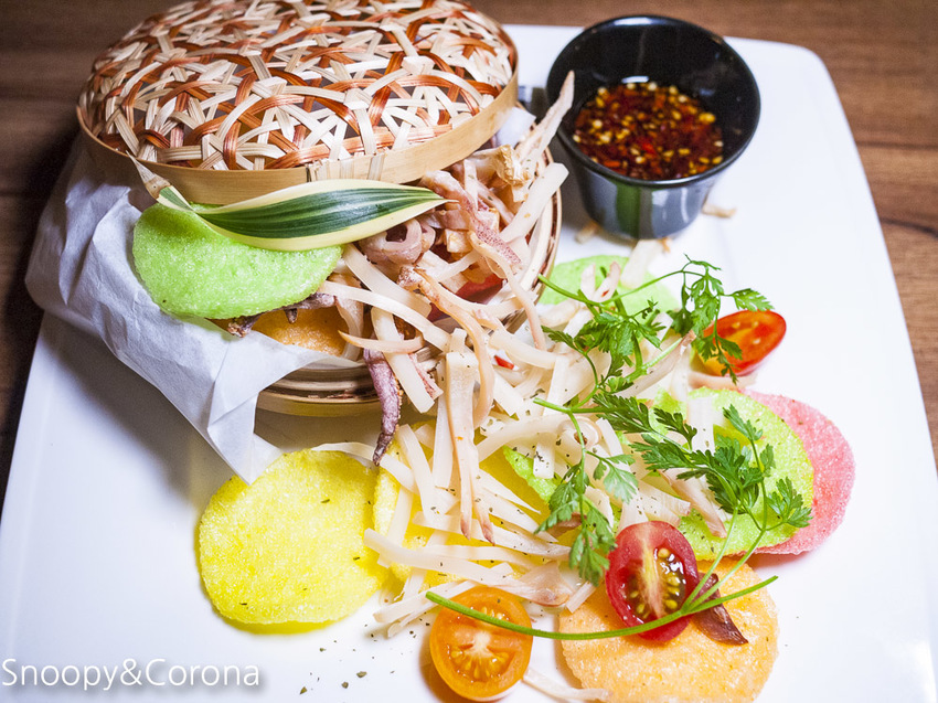 【台北美食】東區餐酒館|Chinese Whispers悄悄話餐酒館~復古工業風格的裝潢、網美最愛浮誇有梗的調酒