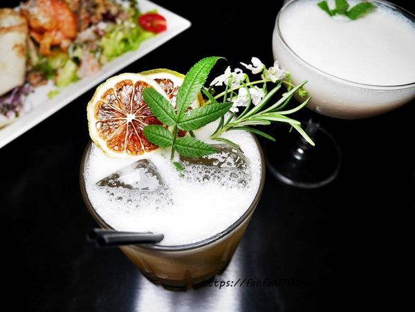 【台北餐酒館】Chinese Whispers悄悄話餐酒館 #浮誇系調酒 #歐陸料理 #餐酒館 #忠孝敦化站 (18).JPG