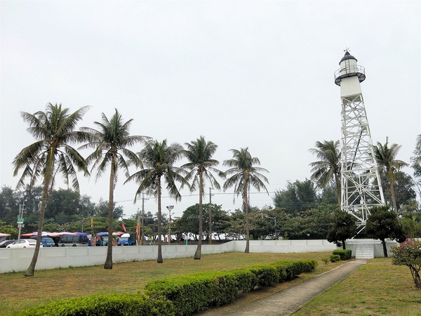 安平燈塔：【台南安平景點】交通部航港局安平燈塔~古蹟順遊白色景點