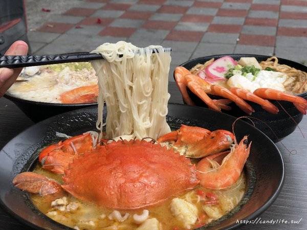 粥堂：台中美食│粥堂（龍蝦粥 螃蟹粥 拉麵）專賣店〃活體海鮮入料～處女蟳麻油麵線霸氣上桌！