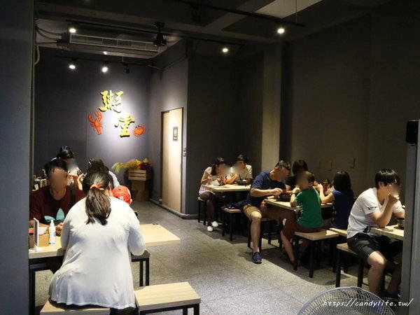 粥堂：台中美食│粥堂（龍蝦粥 螃蟹粥 拉麵）專賣店〃活體海鮮入料～處女蟳麻油麵線霸氣上桌！