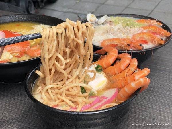 粥堂：台中美食│粥堂（龍蝦粥 螃蟹粥 拉麵）專賣店〃活體海鮮入料～處女蟳麻油麵線霸氣上桌！