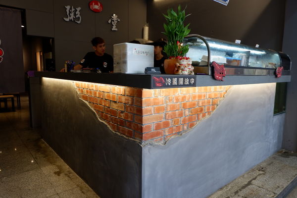 【食記】台中・南屯｜文心路粥堂・每日活體海鮮粥・給你超新鮮現殺現煮的大沙公和紅蟳！還有鮮甜的絲瓜蛤粥