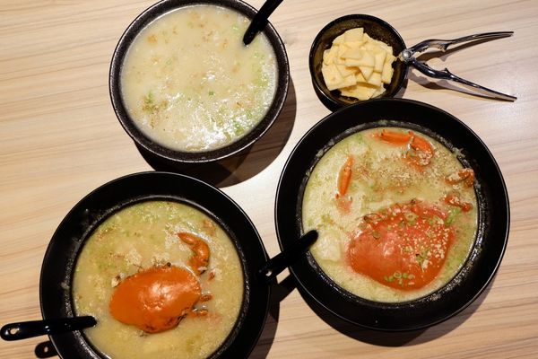 【食記】台中・南屯｜文心路粥堂・每日活體海鮮粥・給你超新鮮現殺現煮的大沙公和紅蟳！還有鮮甜的絲瓜蛤粥