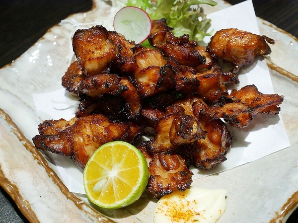 KOKORO串燒:KOKORO【心】居酒屋-台北中山區八條通日式居酒屋 相當多特色手路菜 在別地可是吃不到 一路從晚餐續到消夜