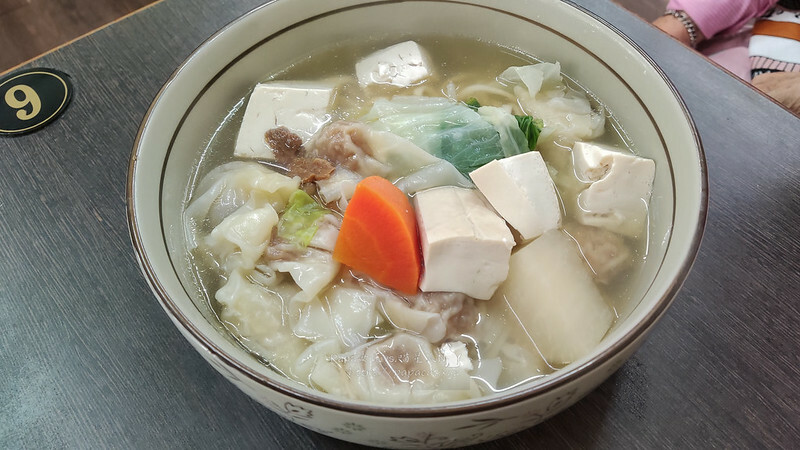 台中｜素食 中美街-福緣素食 吃飽點簡餐非常彭派，蔬菜煎餅很日式是大阪燒，還有關東煮任選款也不錯!