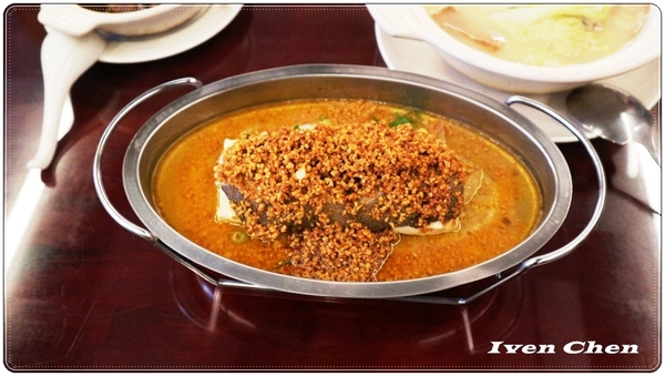 弼園春 私房麵 老菜館:《桃園川菜聚餐》推薦古色古香的『弼園春』私房麵老菜館\剁椒肉醬麵\麻辣臭仙麵\清燉牛肉麵\富貴一品雞湯