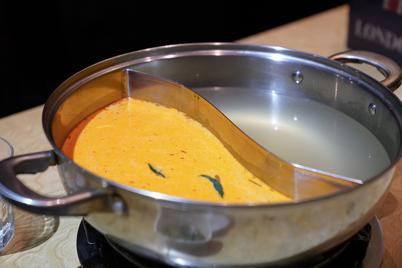 忻殿堂 (2) 忻殿堂 (2)