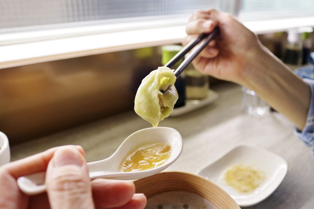 台南|蠔運來了Goodluck 港式點心.手機點餐.軌道直送 - 奇奇一起玩樂趣