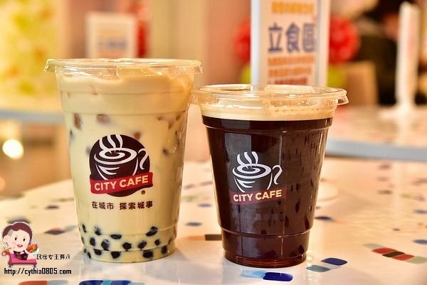 桃園中壢美食-7-11長業新天地-全台唯一的小七才有賣,夢幻系氮氣冷萃咖啡在小七就買的到,還有櫻花粉牆壁喲 @民宿女王芽月-美食.旅遊.全台趴趴走