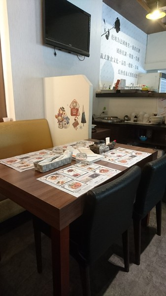 夜坡義大利餐廳(裕誠店)：高雄~夜坡義大利餐廳(裕誠店)~餐點新鮮美味不馬虎~聚餐約會的好地方~