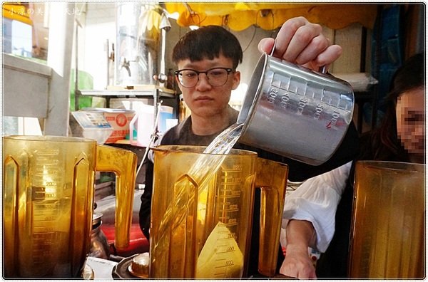 一中街現泡茶：台中北區』一中街現泡茶║茶葉精心挑選，現點現泡散發清新茶香，口味選擇多、新鮮喝得到