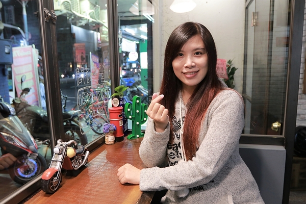 DOUBLE泰：【新莊美食】DOUBLE泰-南洋風味料理，室內裝潢異國美拍場景，捷運輔大站中正路泰式料理