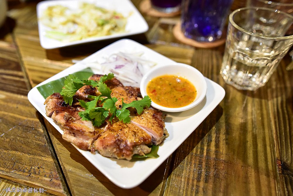 新北新莊美食》Double泰 南洋風味料理 (近輔大捷運站) 創意泰味美食 還有豐富平價的套餐組合唷! - 滿分的旅遊札記