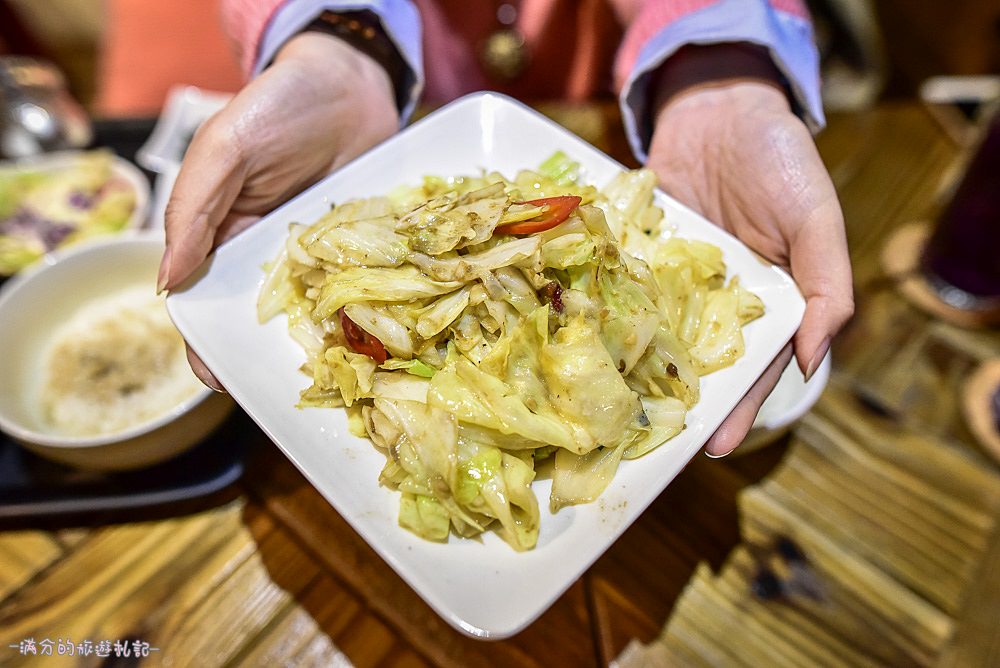 新北新莊美食》Double泰 南洋風味料理 (近輔大捷運站) 創意泰味美食 還有豐富平價的套餐組合唷! - 滿分的旅遊札記