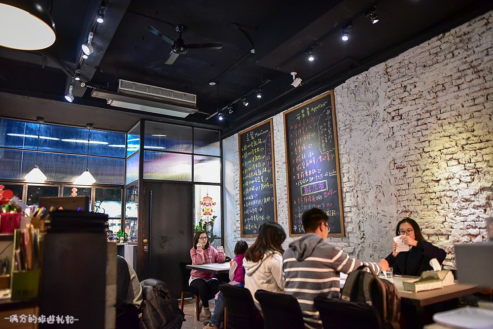 新北新莊美食》Double泰 南洋風味料理 (近輔大捷運站) 創意泰味美食 還有豐富平價的套餐組合唷! - 滿分的旅遊札記