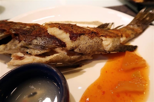 拾捌創意鐵板料理：新店鐵板燒 拾捌創意鐵板料理 現流海鮮鐵板燒(影片) 創意美味兼具 七張捷運站樓上~