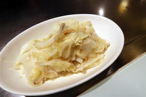 拾捌創意鐵板料理：新店鐵板燒 拾捌創意鐵板料理 現流海鮮鐵板燒(影片) 創意美味兼具 七張捷運站樓上~