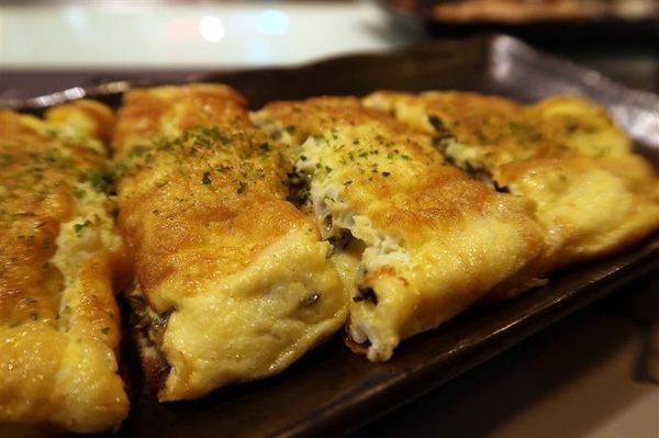 拾捌創意鐵板料理：新店鐵板燒 拾捌創意鐵板料理 現流海鮮鐵板燒(影片) 創意美味兼具 七張捷運站樓上~