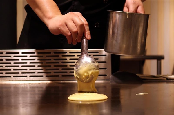 拾捌創意鐵板料理：新店鐵板燒 拾捌創意鐵板料理 現流海鮮鐵板燒(影片) 創意美味兼具 七張捷運站樓上~