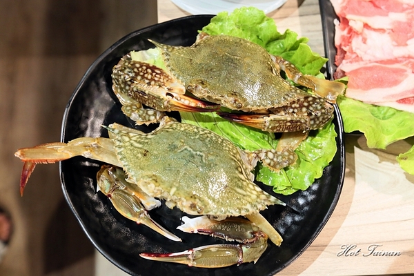 high鍋：【台南美食】成大學區內必吃鍋物！無敵欠拍海鮮鍋，好評登場：High鍋