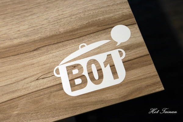 high鍋：【台南美食】成大學區內必吃鍋物！無敵欠拍海鮮鍋，好評登場：High鍋