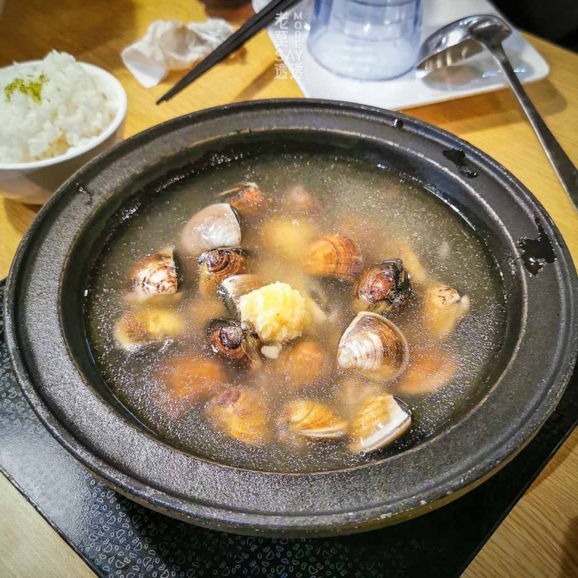 烏骨蛤蜊蒜香雞鍋