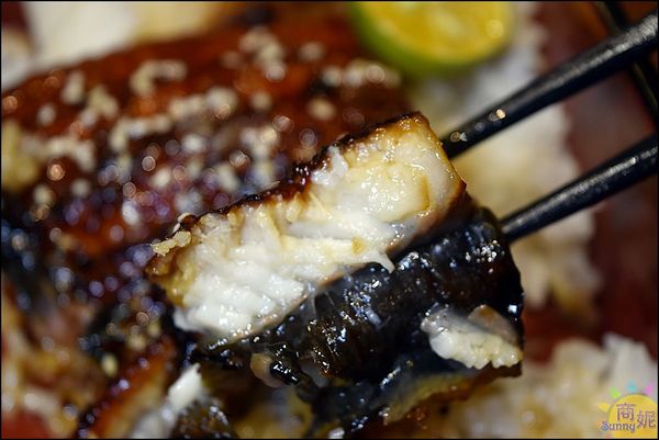 桀壽司(新光店)：台中隱藏版貨櫃屋日本料理。桀壽司新光店。藏身新光三越與大遠百間。丼飯壽司比美食街好吃數倍@商妮吃喝遊樂