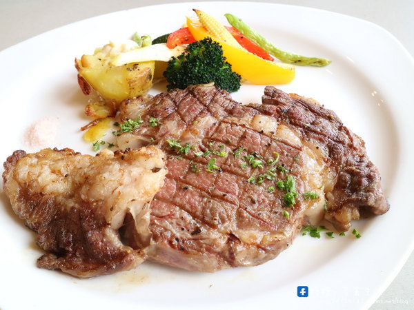 PisAi彼斯艾料理:〖台中│美食〗PisAi彼斯艾料理 ❤ 北屯區友善親子餐廳推薦!!用餐環境寬敞舒適,餐點好吃料又實在!!團體、家庭聚餐/下午茶/節日慶祝的好所在~