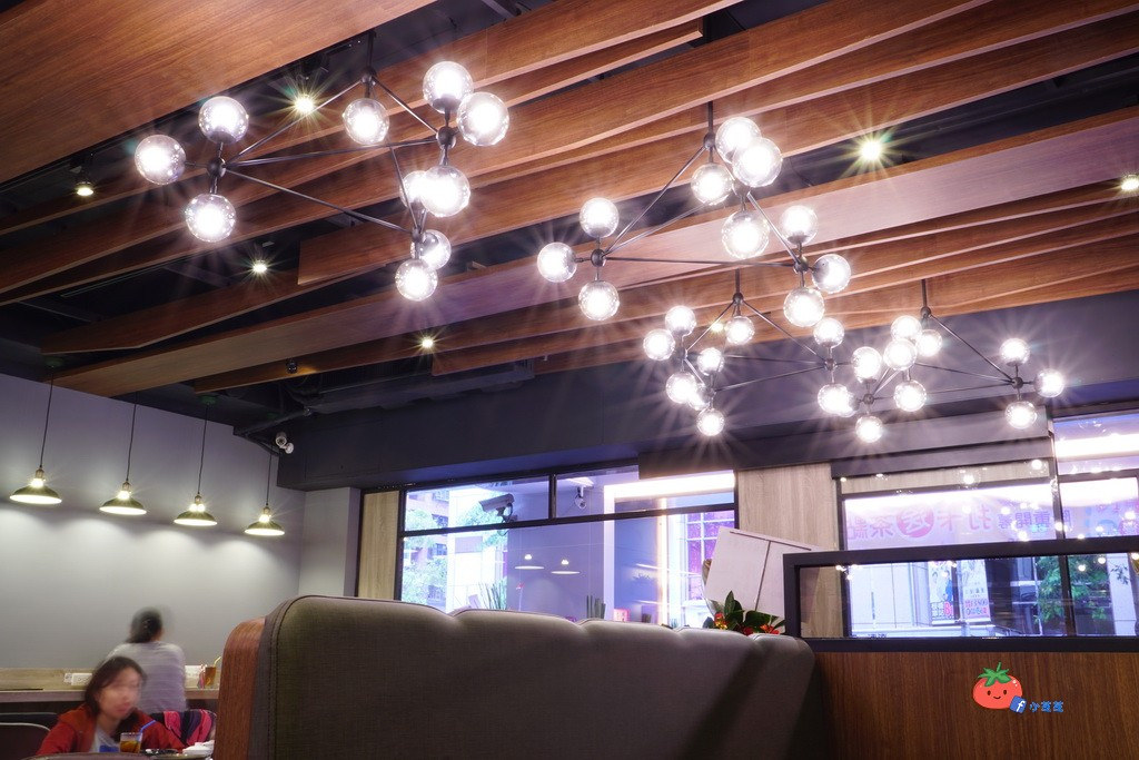 中和 茶自點複合式 打牌聊天上網