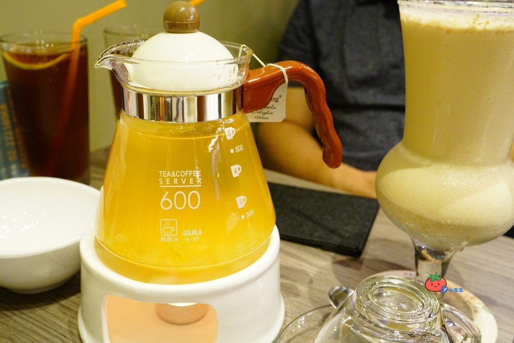 中和 茶自點複合式 打牌聊天上網