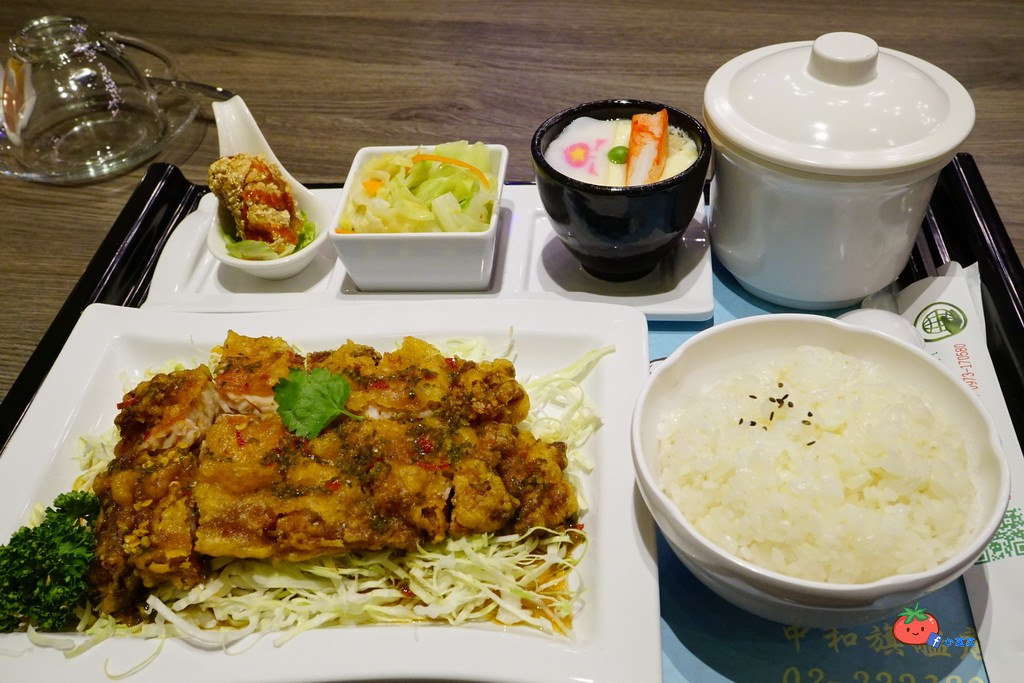 中和 茶自點複合式 打牌聊天上網