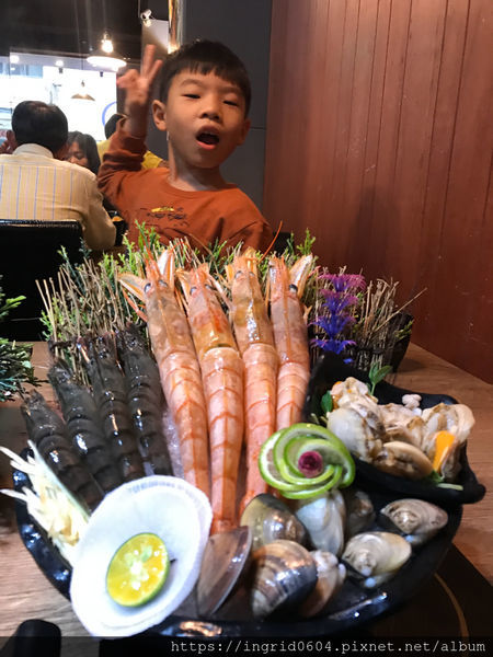 平價就能吃到港口尚青海鮮 肉控們完全不罪惡的肉食天堂！基隆美食 廟口市區激推的「煮火鍋」