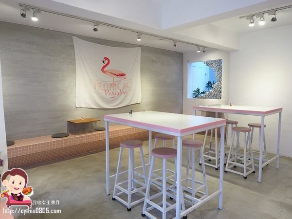 桃園藝文特區美食-有食候。紅豆-打開販賣機進入另一個世界，我在泳池底下悠然的生活著  (邀約) @民宿女王芽月-美食.旅遊.全台趴趴走