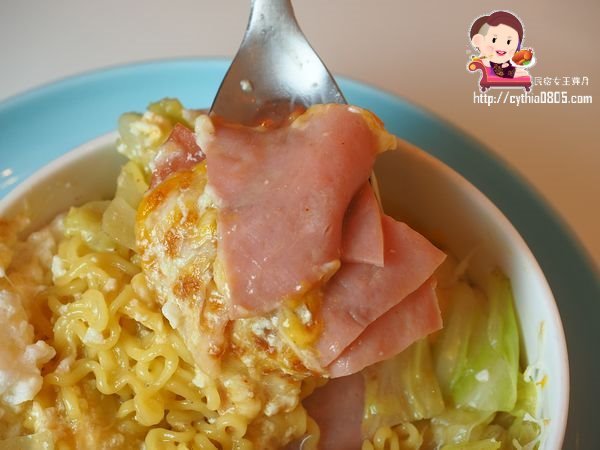 桃園藝文特區美食-有食候。紅豆-打開販賣機進入另一個世界，我在泳池底下悠然的生活著  (邀約) @民宿女王芽月-美食.旅遊.全台趴趴走