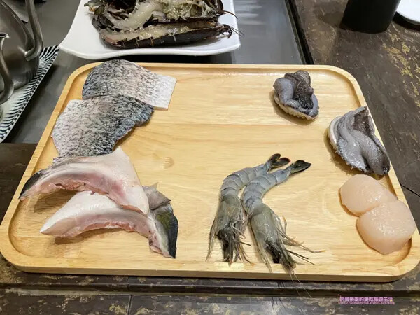 [台北松山區]明水然無菜單鐵板燒 慶城店  六月才能傳相簿已