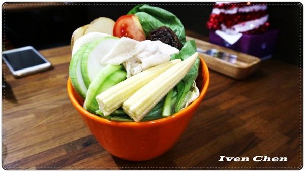 Bang Bang 美式餐廳:《三重美式餐廳》精修肋眼\和牛起司堡\麻油雞\黑松露蘑菇法式溫泉蛋\鮮炸蘑菇\頂級必嚐美味料理在『BangBang美式餐廳』