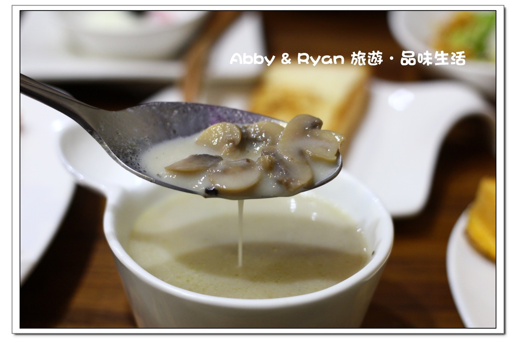 newIMG_0241.jpg newIMG_0241.jpg