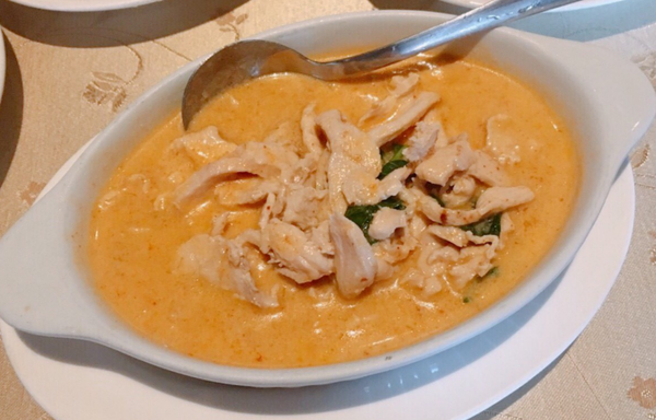 【江子翠】泰王泰式主題餐廳｜CP值高泰式料理