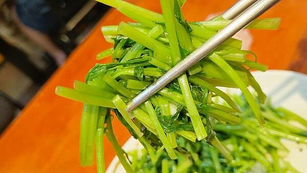 隆炒飯大王|人潮爆多,想吃至少要等30分鐘以上的爆人氣炒飯店