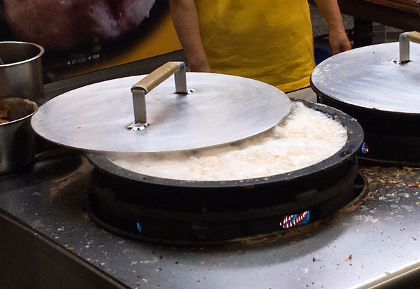 【士林夜市】鍾記原上海生煎包｜士林夜市排隊美食