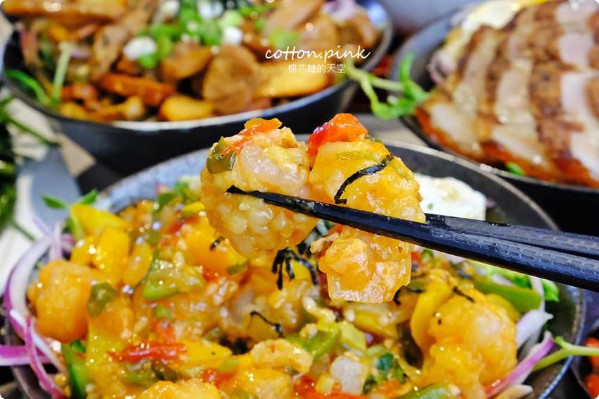 全台唯一鹹豬肉蓋飯在台中！平日午間限定，棗點子點餐就送紅棗茶免費喝到飽！