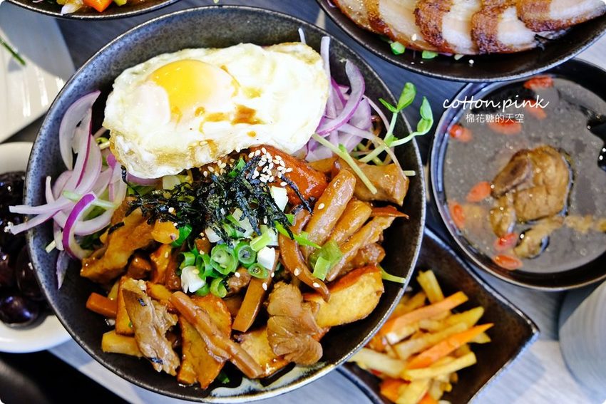 全台唯一鹹豬肉蓋飯在台中！平日午間限定，棗點子點餐就送紅棗茶免費喝到飽！