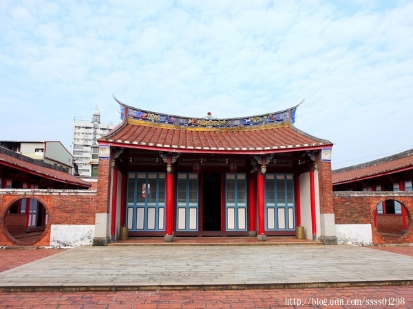 屏東市中山公園：【旅行遊記。屏東市】屏東市區輕鬆玩意！屏東公園散步趣 逛古蹟 賞美術館 必吃臭豆腐和老牌肉圓