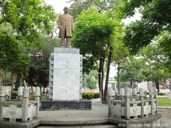 屏東市中山公園：【旅行遊記。屏東市】屏東市區輕鬆玩意！屏東公園散步趣 逛古蹟 賞美術館 必吃臭豆腐和老牌肉圓